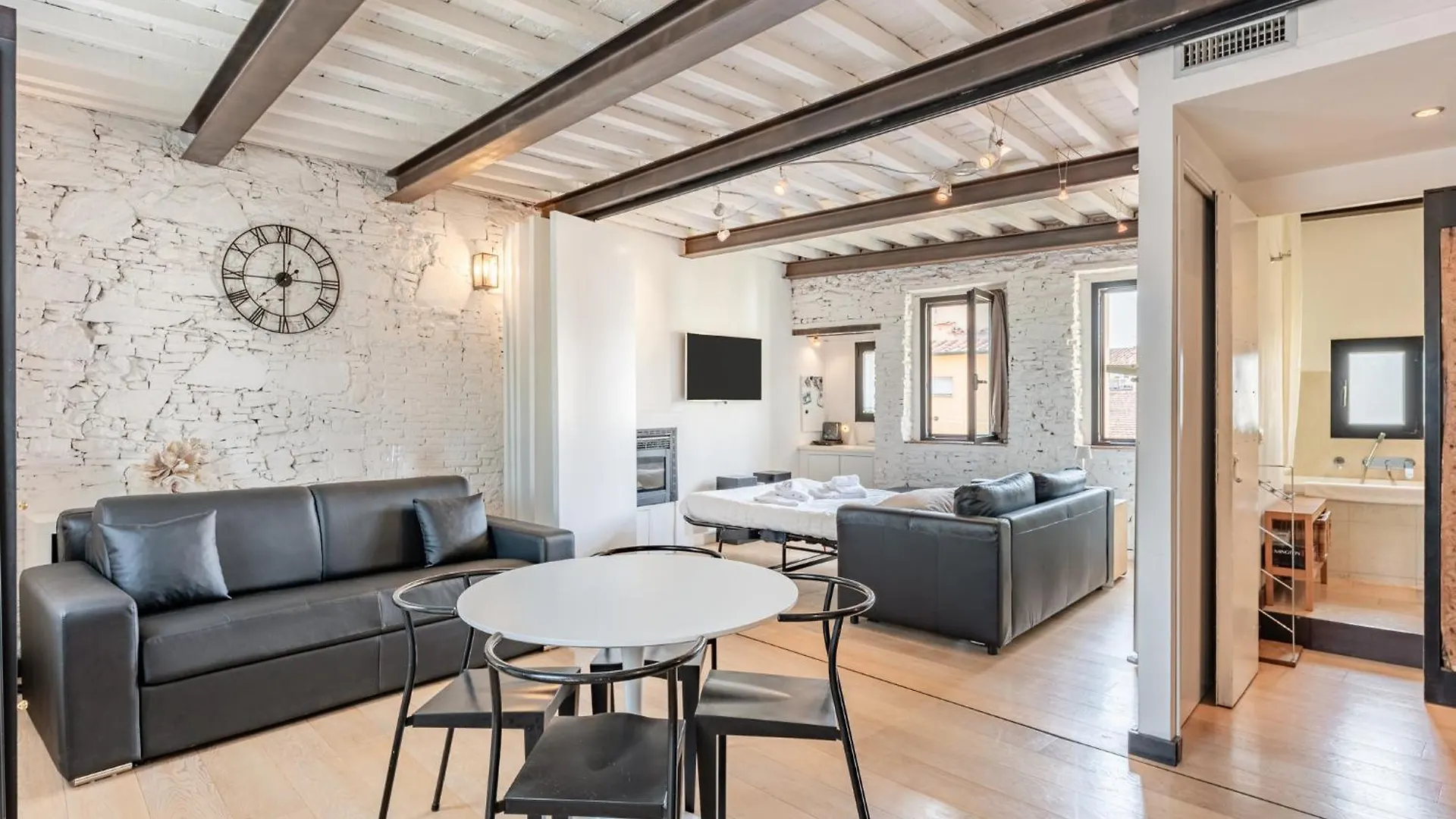 Appartamento Loft Santa Chiara - Affitti Brevi Italia Lucca Italia